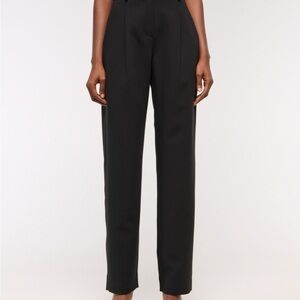 Abercrombie & Fitch Quinn Straight Leg Pant
